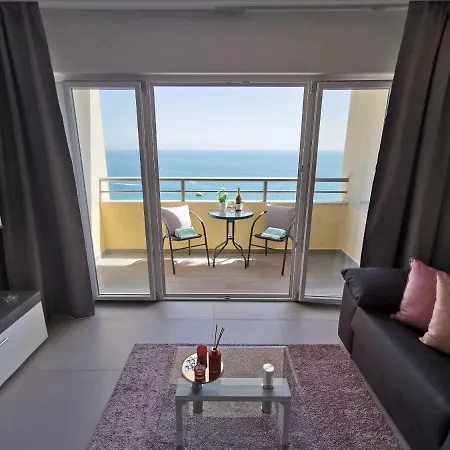 Апартаменти Jardins Rose Vista Mar Портіман